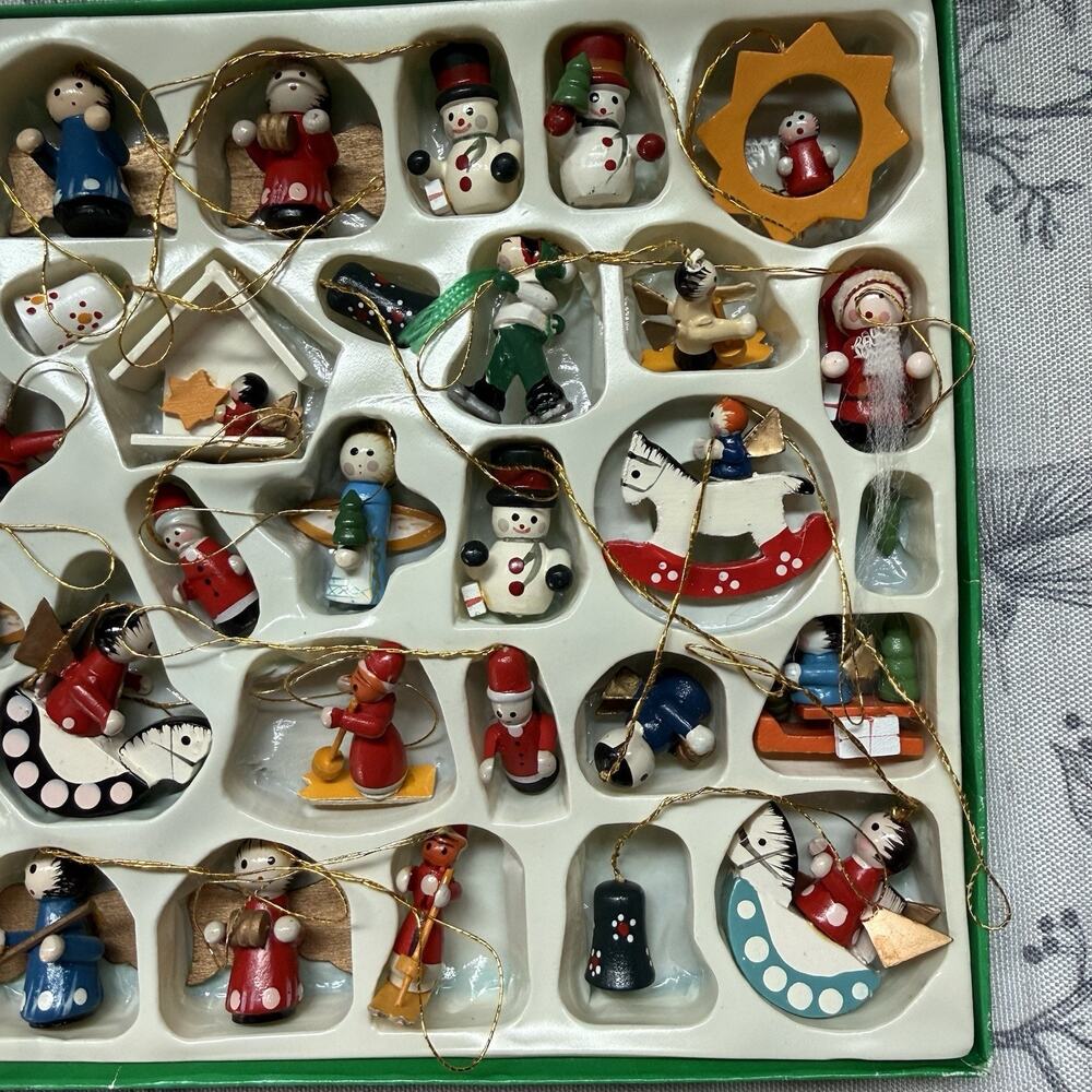 Vtg Kurt Adler Mini Wooden Holiday Ornament Set of 48 Christmas Decor Tiny - Picture 4 of 7